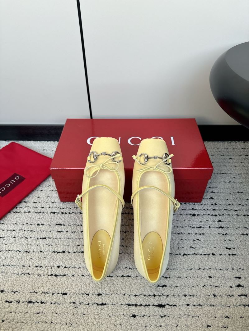 Gucci Flat Shoes